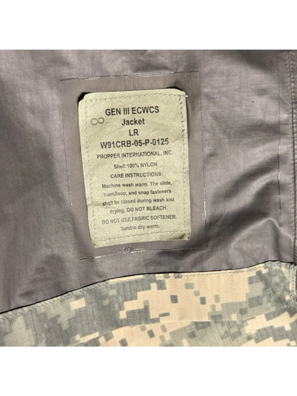 US Army Gen III ECWCS Soft Shell Jacket UCP Digital Camo Large Regular Military